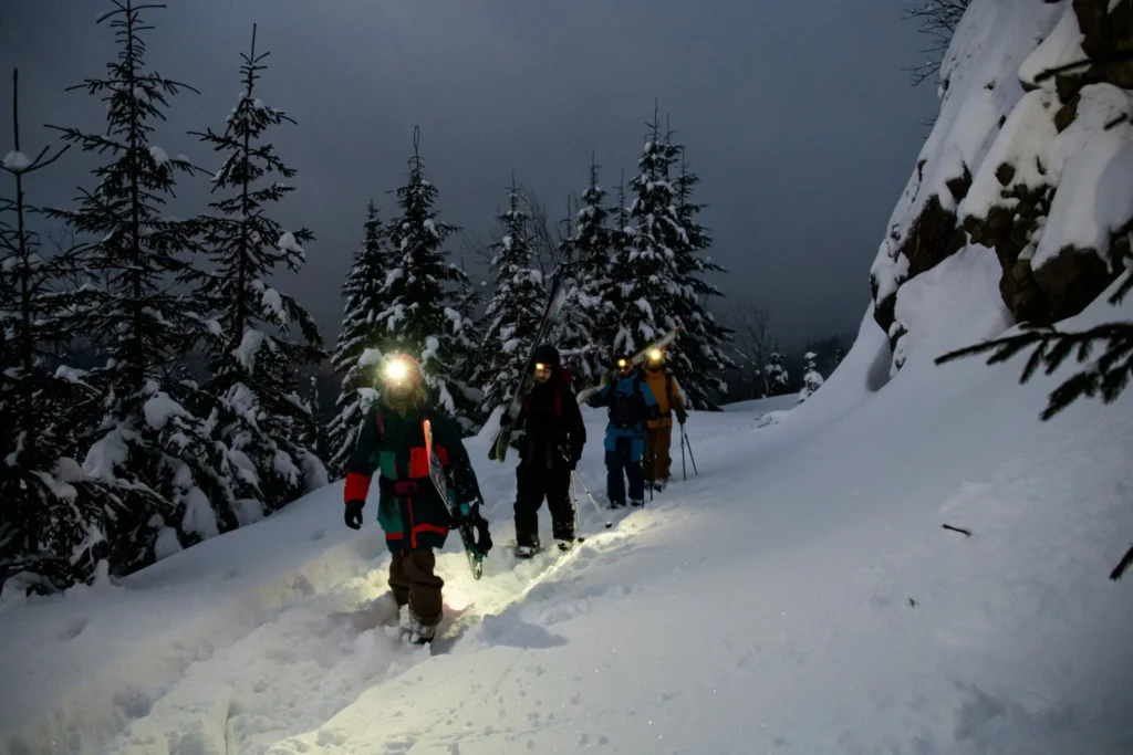 winter-hiking